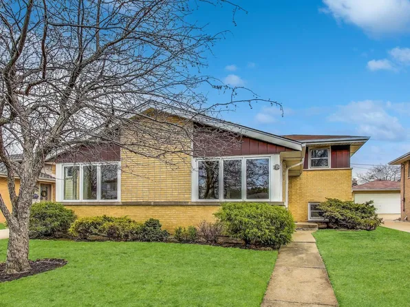 7350 W Main St, Niles, IL 60714