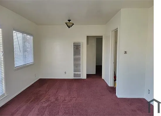 2 bed, 1200 sqft, $2,222 — Photo 3