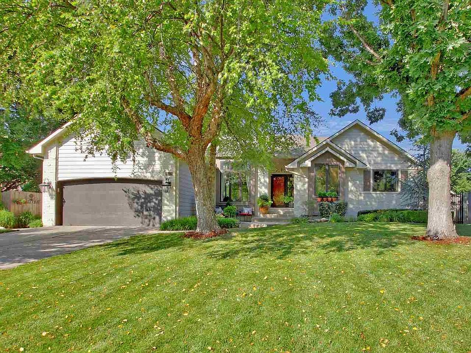 1st image of 2523 N Tamarisk St
