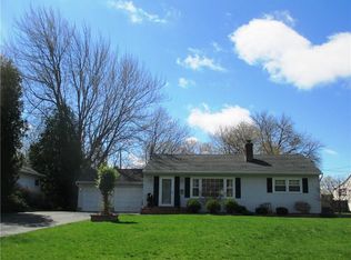 105 Norlane Dr, Rochester, NY 14622