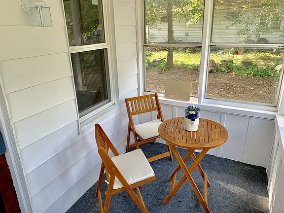 3rd image of 55464 Meadowview Ave