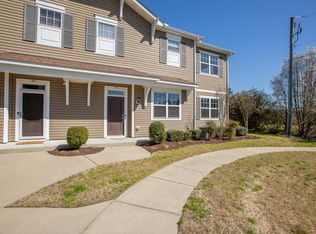 745 Lacy Oak Dr, Chesapeake, VA 23320