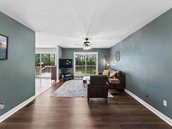 2nd image of 315 Acorn Dr