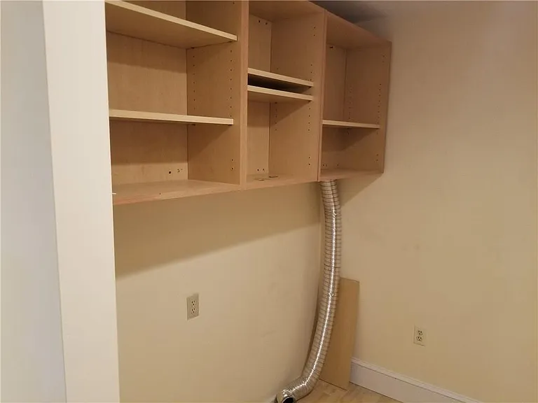 16 Clearview Ave #D — Photo 24