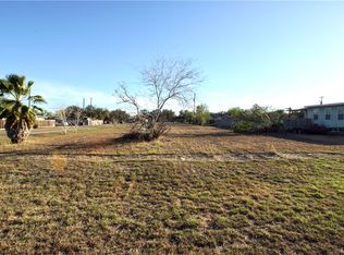 414 E 5th St, Bishop, TX 78343