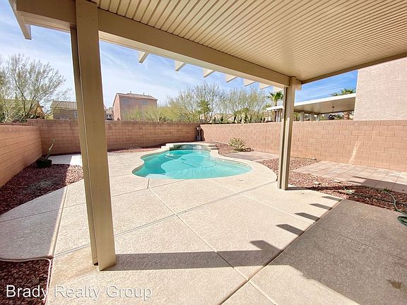 3rd image of 5907 Laurel Lake Ct
