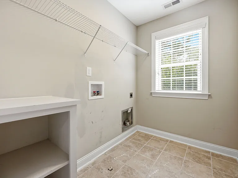 265 Heather Brook Cir — Photo 47