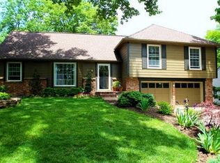 12100 W 100th Ter, Lenexa, KS 66215