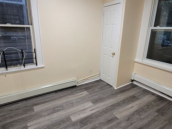 5th image of 272 Littleton Ave #1