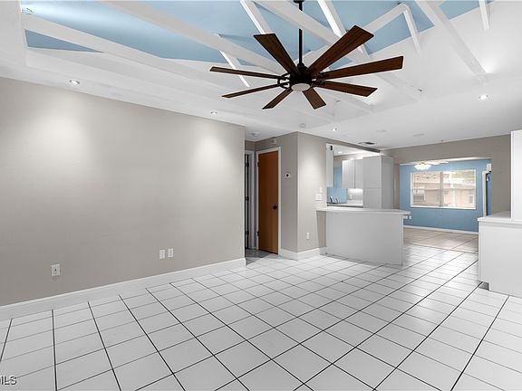 4th image of 1418 Shirley Dr