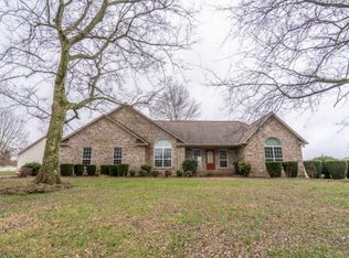 225 Hickory Ln, Rainsville, AL 35986