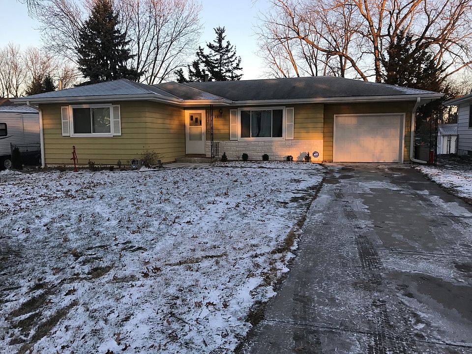 1st image of 2317 S 125th Ave