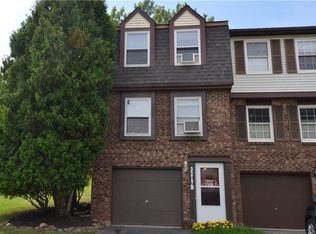 3217B Sherwood Dr, Walworth, NY 14568