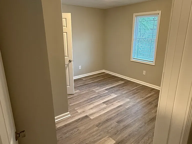 207 Earlene Ct — Photo 8