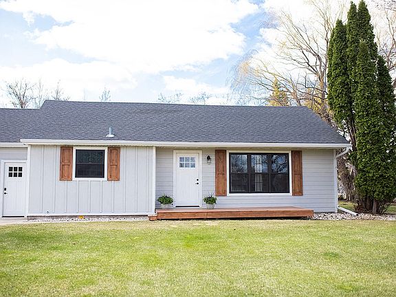 3rd image of 505 37th Ave S