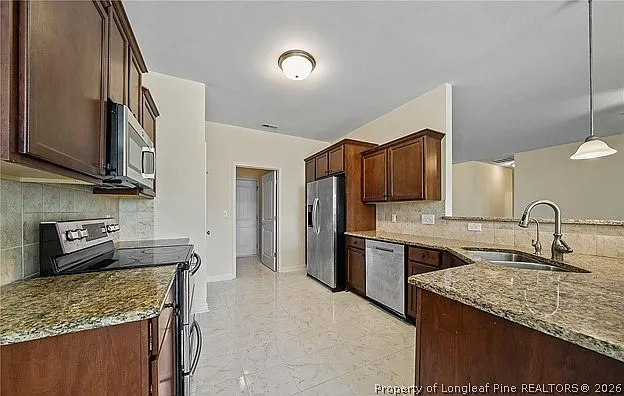 1012 Ronald Reagan Dr — Photo 7
