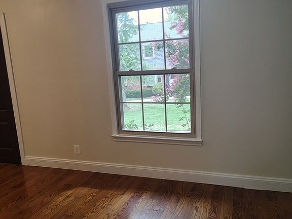 4th image of 5956 Westchester Park Dr #1