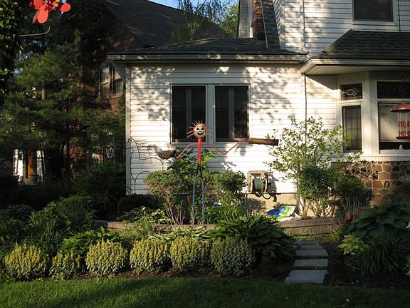 Front Yard - Facing Office