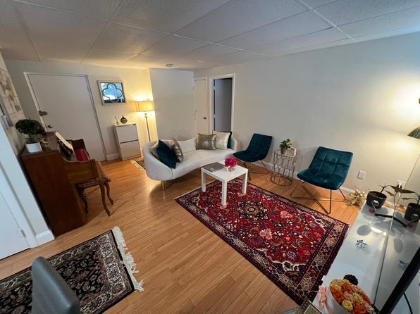 594 Franklin St APT 1
