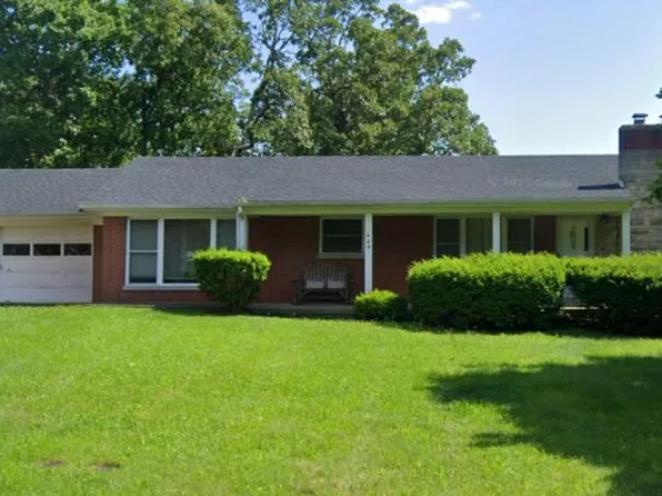 920 Sunset Dr, Radcliff, KY 40160