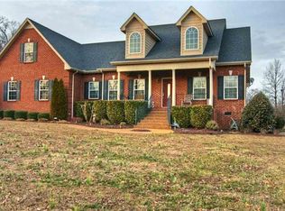6318 Williams Rd, Christiana, TN 37037