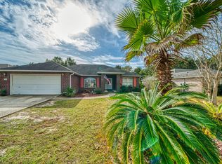 7944 Lola Cir, Navarre, FL 32566