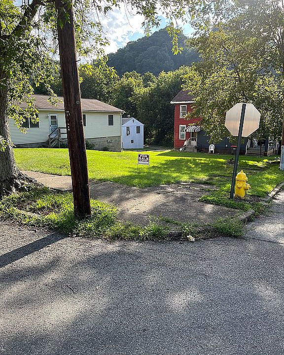 1st image of 925 9th Ave