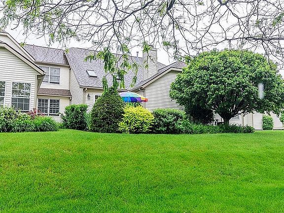 4th image of 371 Shannon Dr