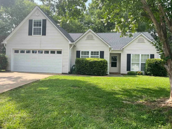 267 W Pheasant Hill Dr, Duncan, SC 29334