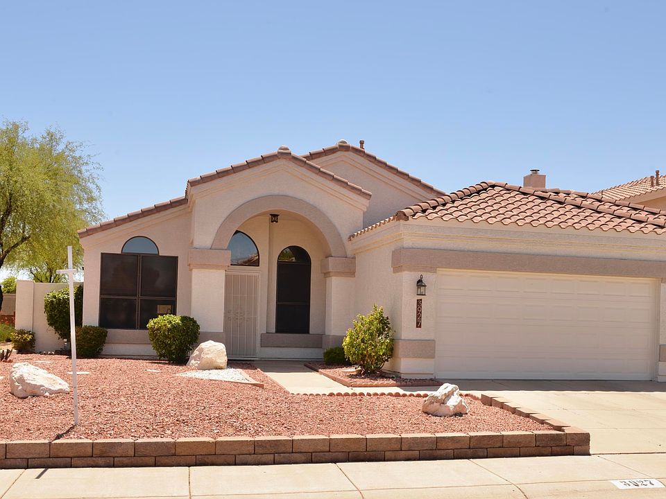 1st image of 3927 W Blackhawk Dr