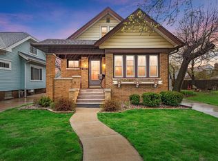 612 Romayne Ave, Racine, WI 53402