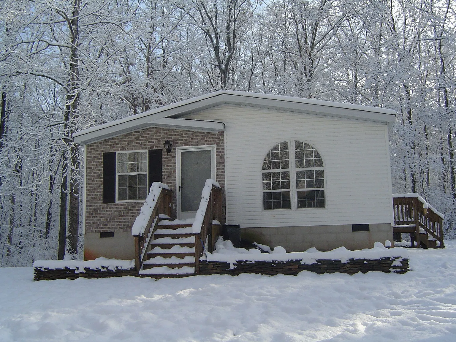 165 Cypress Ct photo 1