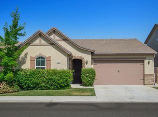727 Maine Ave, Clovis, CA 93619