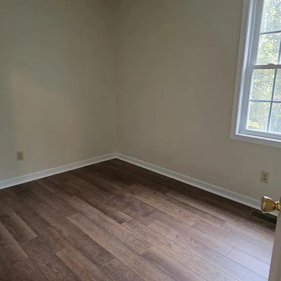 550 Reids Hill Rd — Photo 4