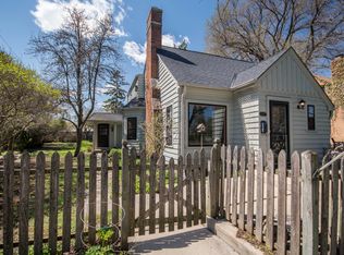 3355 S 45th St, Greenfield, WI 53219