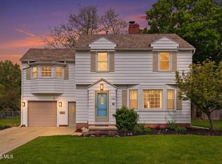 724 Inwood Pl, Maumee, OH 43537