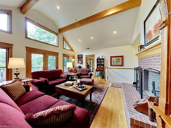 2nd image of 657 Gardner Ln