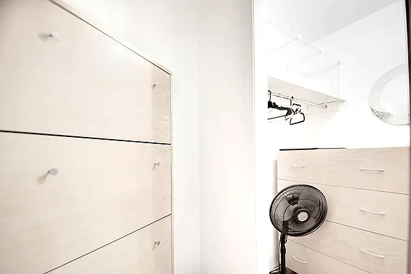 Rented by Urbane Brokerage | media 8