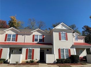 1747 Holliford Ct, Charlotte, NC 28215