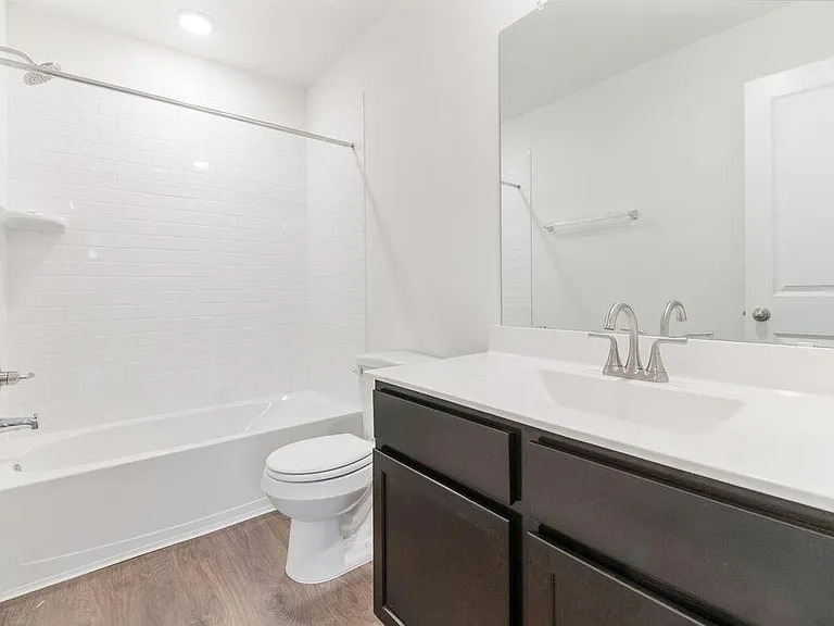 403 Magnolia St — Photo 16