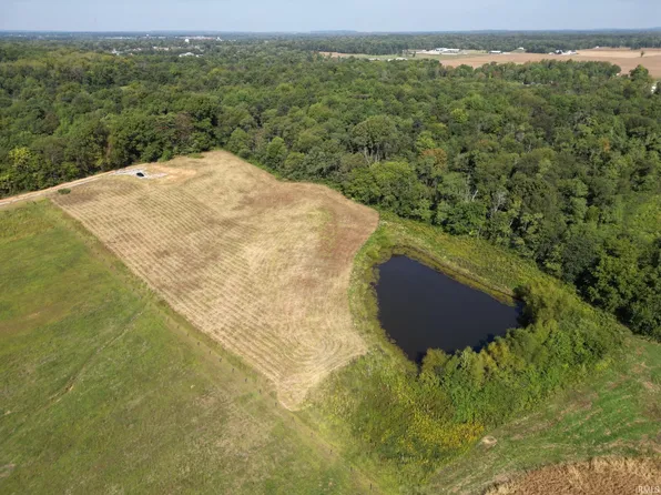 366 Geyer Rd, Boonville, IN 47601