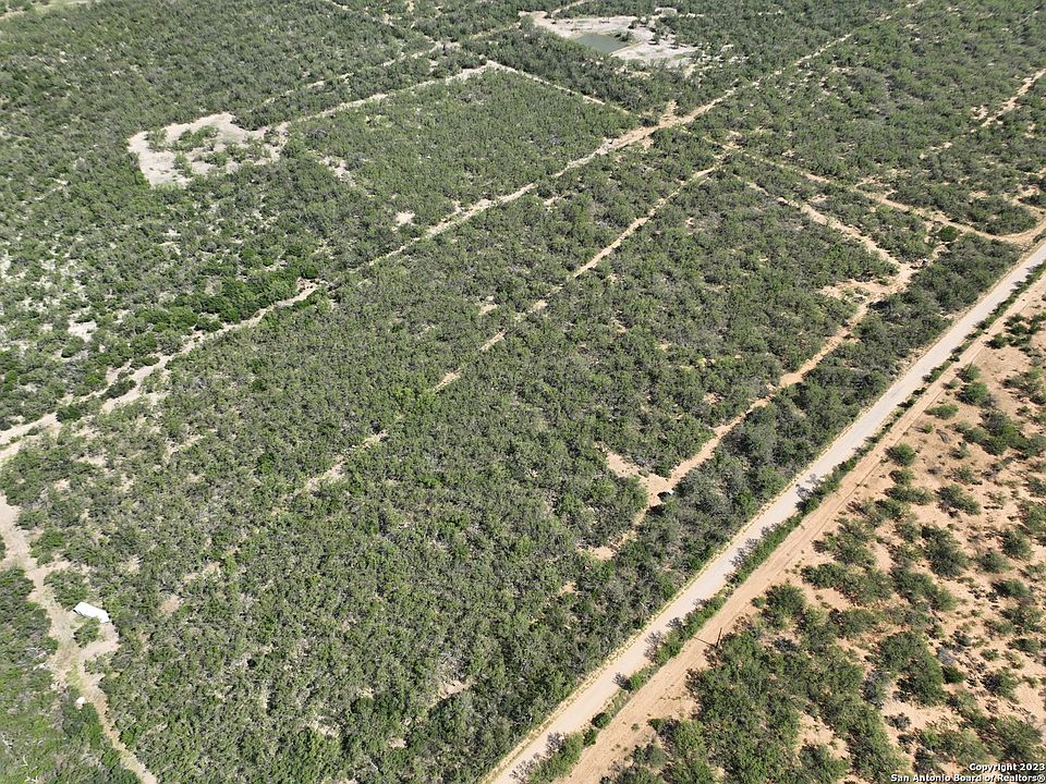 2nd image of 0 FM 1019