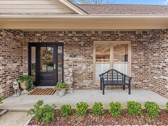 3rd image of 438 N Lake Rd