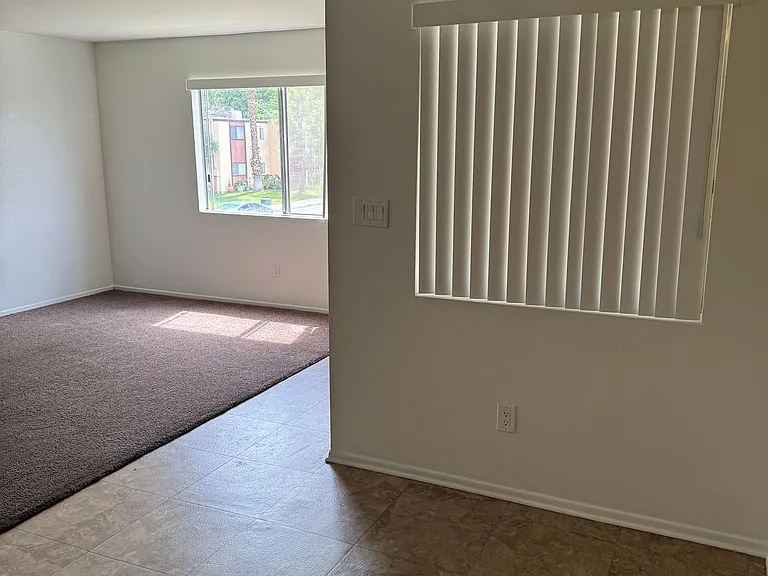 24508 Canada St #24508 — Photo 6