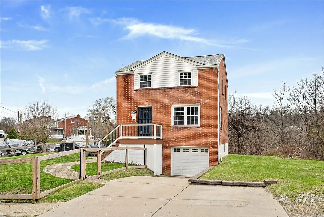 2014 Woodward Ave photo 1