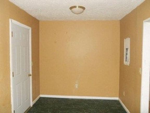 4th image of 289 Rockin Hill Dr SW