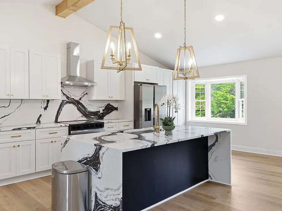 2909 Belmont Cir
