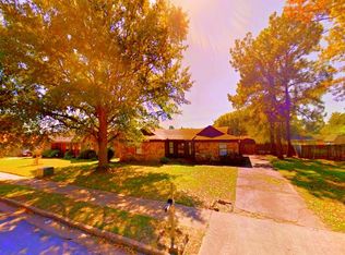 6245 Kingscrest Ln, Memphis, TN 38115