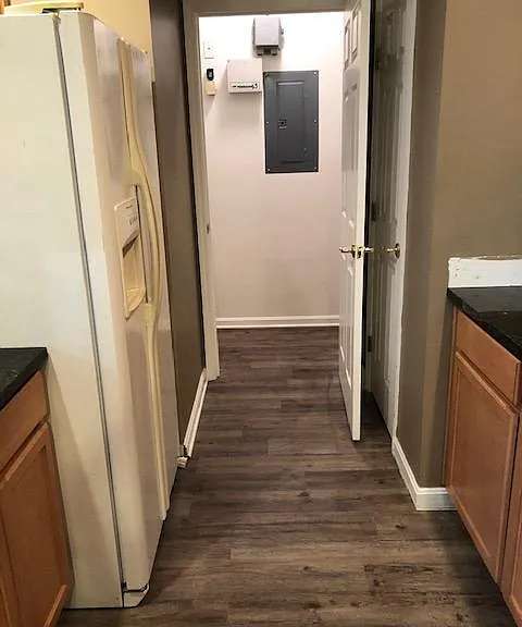 7609 Mansion Cir #F — Photo 25