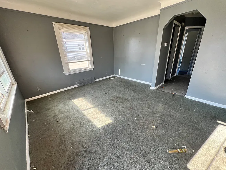 14383 Maddelein St — Photo 5